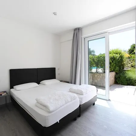 Goethe Aparthotel 4*