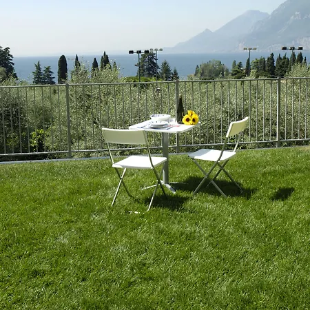 Appart hôtel Goethe 4*