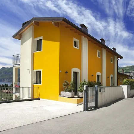 Goethe Aparthotel Malcesine